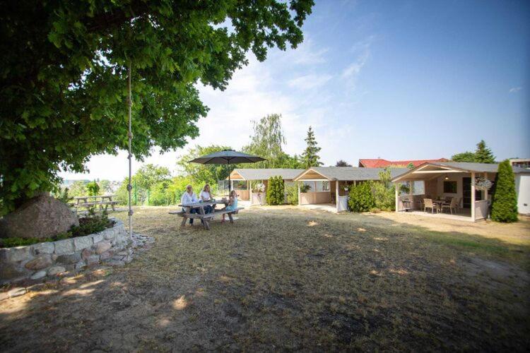 Comfortable Bungalow With A Covered Terrace, For 6 People, 미엥지즈드로예 외부 사진