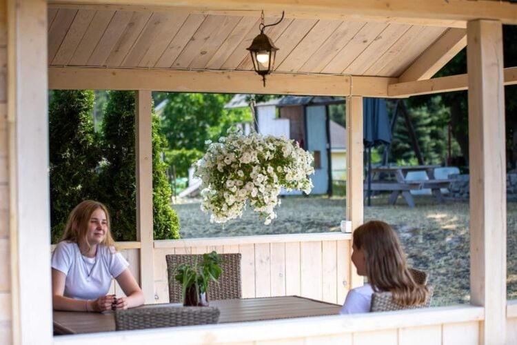 Comfortable Bungalow With A Covered Terrace, For 6 People, 미엥지즈드로예 외부 사진